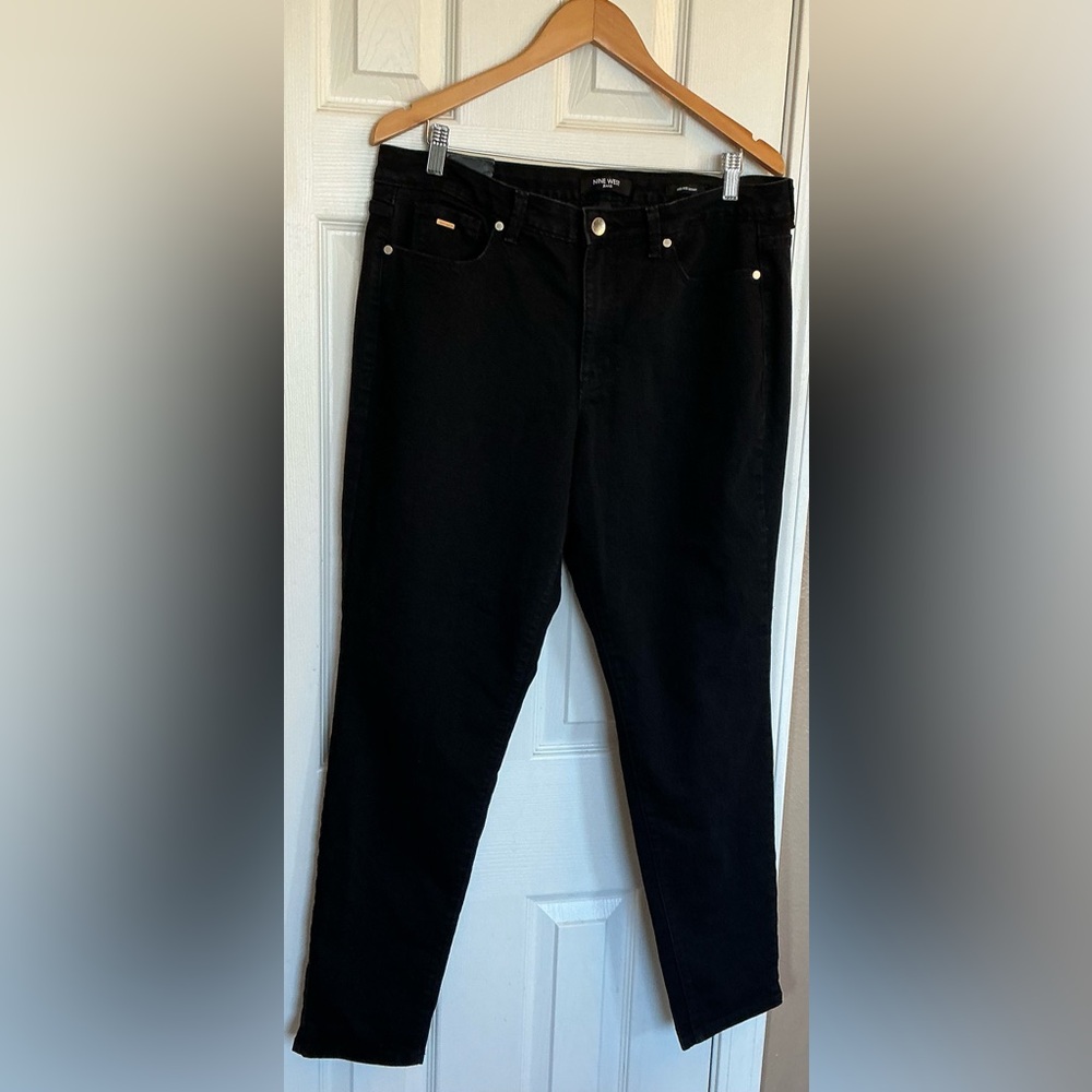 NWT Nine West Women's Relaxed Black Jeans Size 14